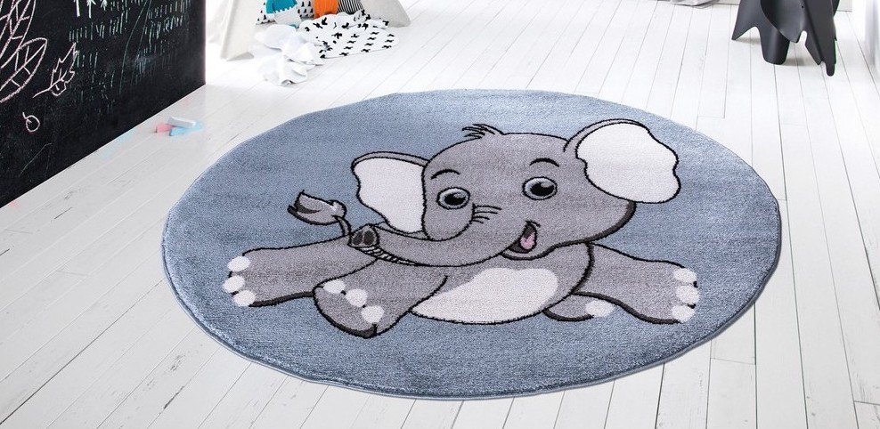 Dumbo, den kendte og søde elefantunge fås både i lyserød og i blå
